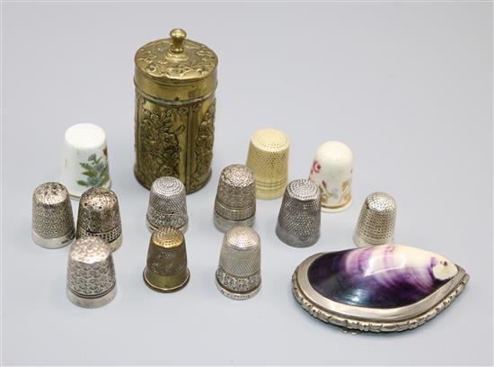 Bag of thimbles, shell snuff box and vesta